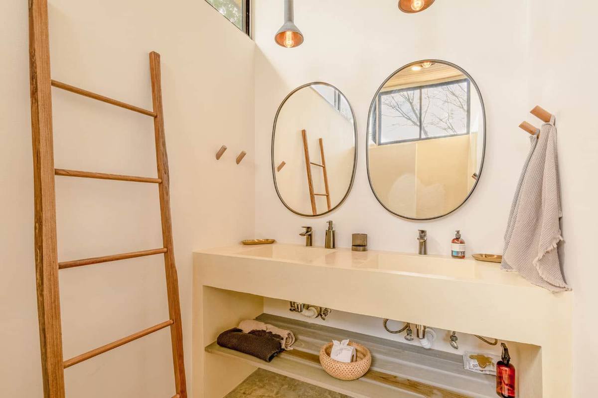 Villa One - bathroom vanity