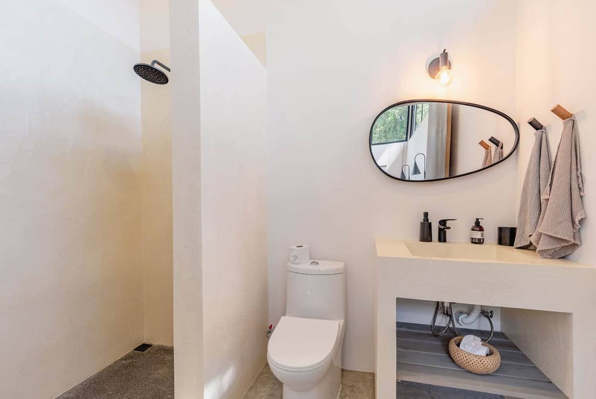 Villa Two - bathroom